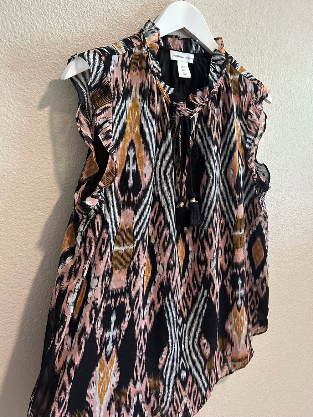☀️ CUPCAKES & CASHMERE Ikat Tie-Neck Sleeveless Blouse